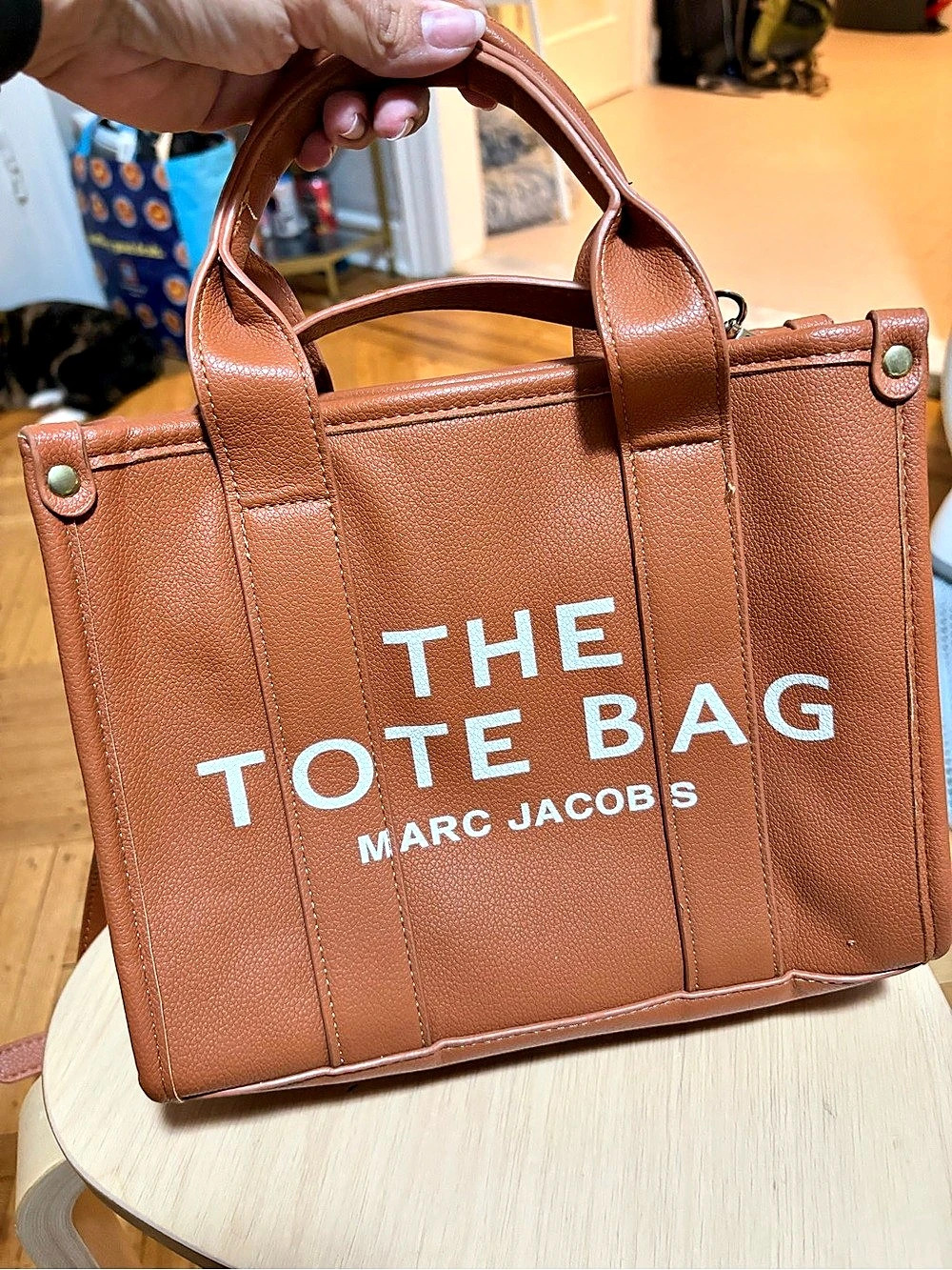 Marc Jacobs Small Tote Bag in Brown